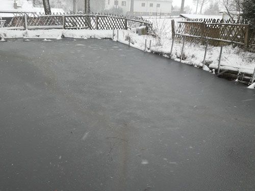 Der Dorfteich in Hermannsdorf (Behandlung Juli 2021)